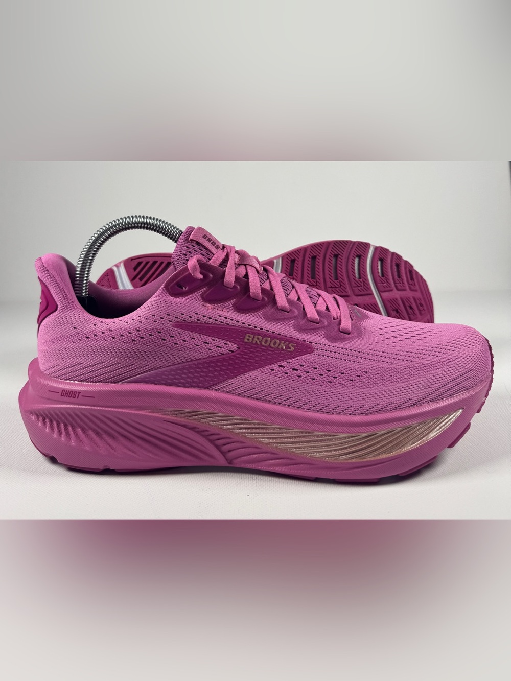 Women's Brooks Ghost 17, Pink/Fuchsia/Gold, 9B Medium US